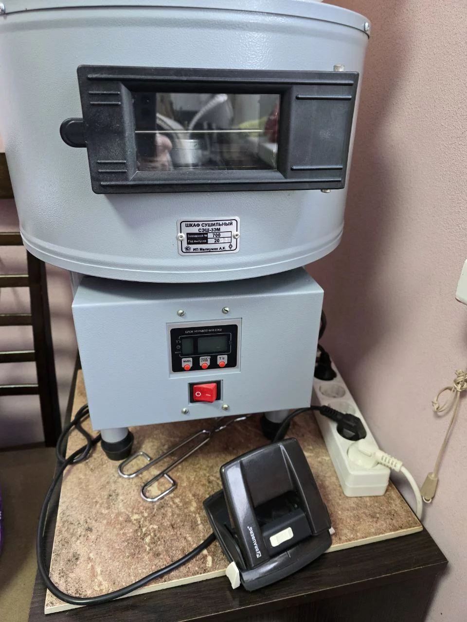 Шкаф сушильный СЭШ-3М для определения влажности семян по ГОСТ 12041-82